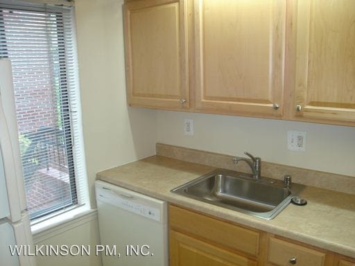 Building Photo - 1071 Paper Mill Ct NW