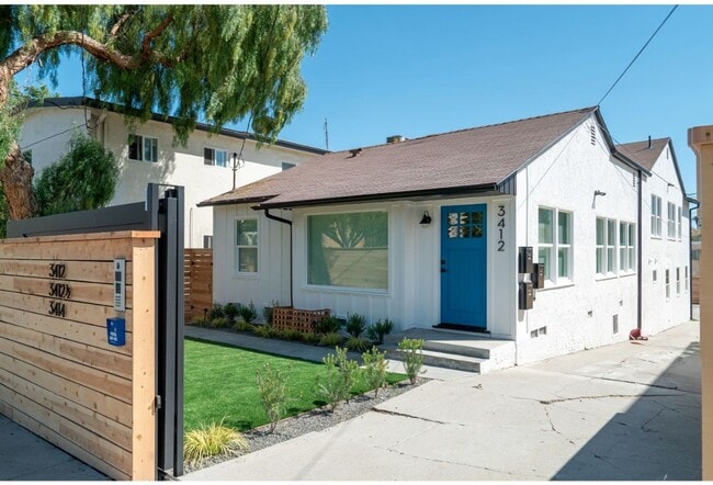 3412 Bellevue Ave