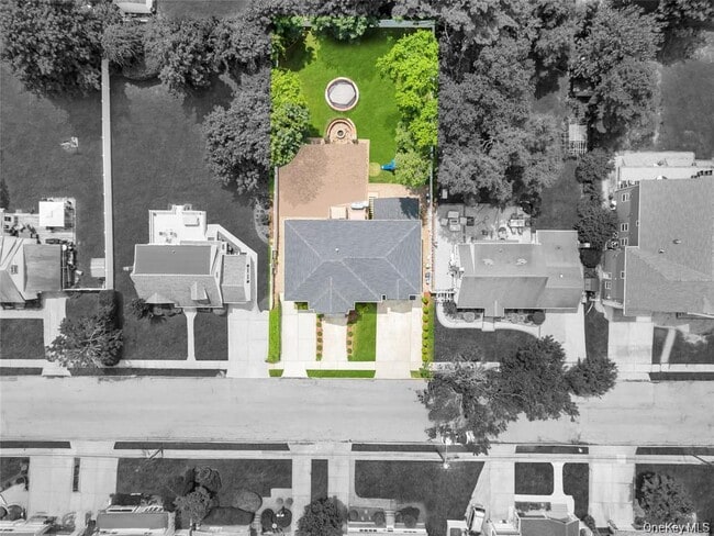 Photo - 2694 Forest Ave