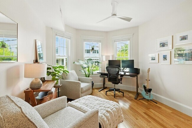 Photo - 227 Centre St Unit 1