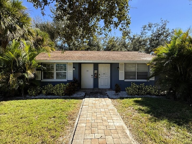 Building Photo - 256 Nippino Trail E