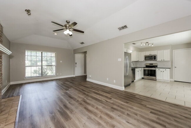 Photo - 7051 S Meadow Dr E