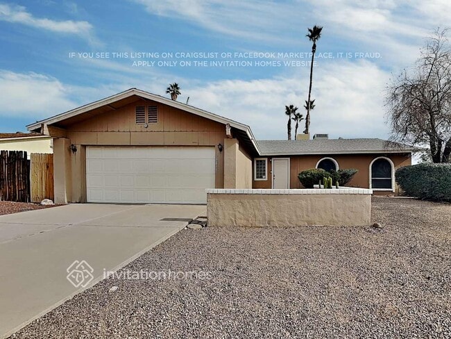 Building Photo - 18839 N 7th Dr