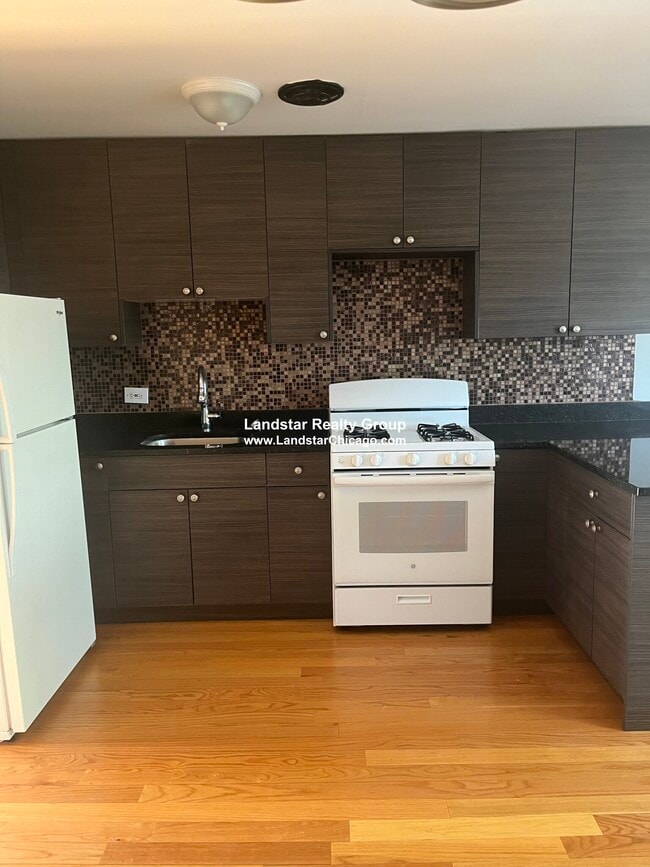 Building Photo - 8450 Waukegan Rd Unit 1 Rental