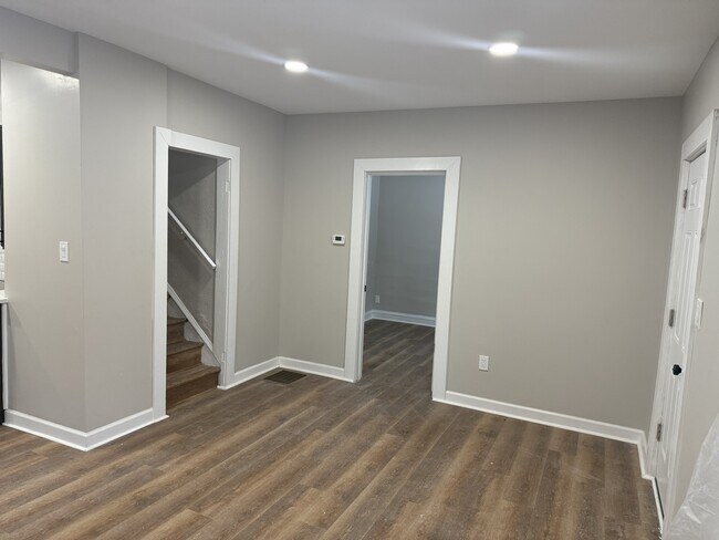 Photo - 12708 Revere Ave