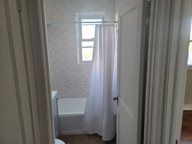 Photo - 4044 Lasher Rd