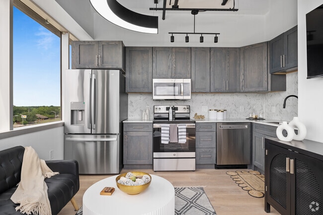 1BR, 1BA - 750SF - Kitchen