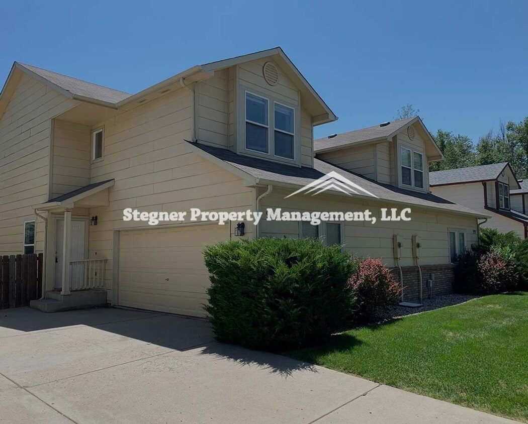 Nice Townhouse in Central Loveland - Nice Townhouse in Central Loveland