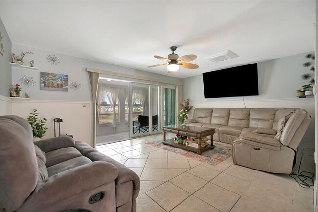 Photo - 4408 E Riverside Dr Unidad SI ID1512878P