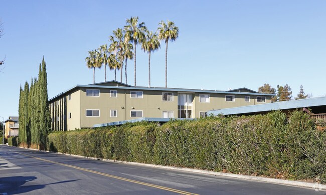 Pruneridge Plaza Apartments