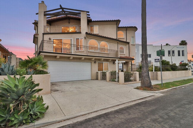 Photo - 1701 Crescent Ave