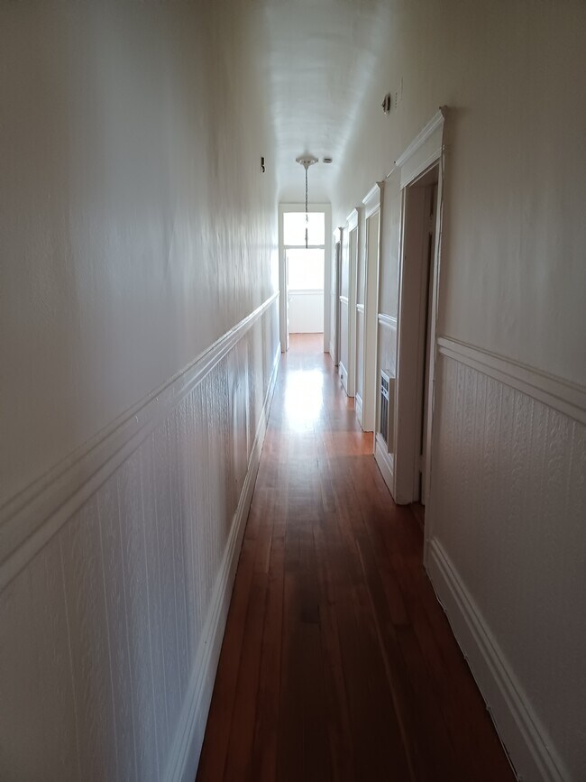 Photo - 2037 Powell St Apartments Unit 2037