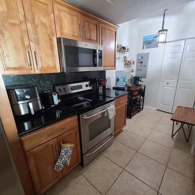 Photo - 3530 SW 22nd St Unidad 710