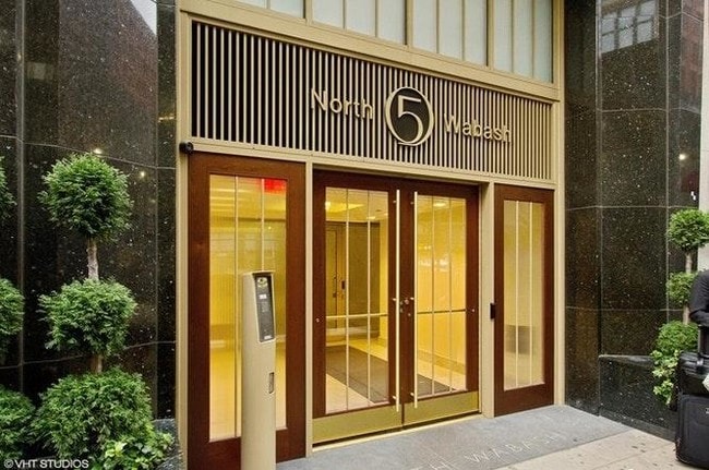 Photo - 5 N Wabash Ave