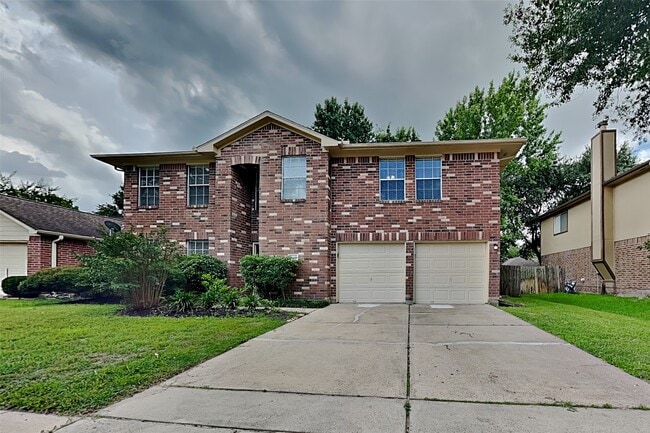 Building Photo - 16127 Hilton Head Ln