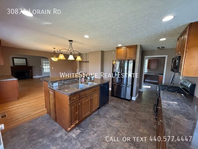 Photo - 30871 Lorain Rd