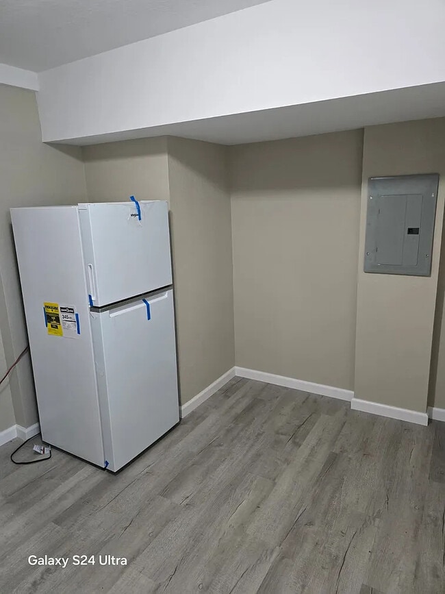 Photo - 126 Tacoma Rd