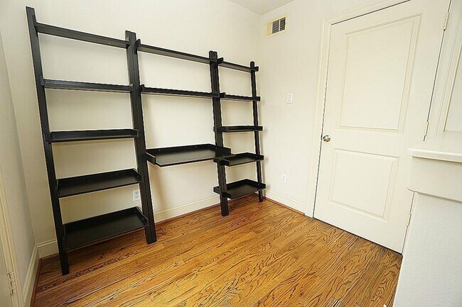 Photo - Stunning Corner Unit with Breathtaking Views!