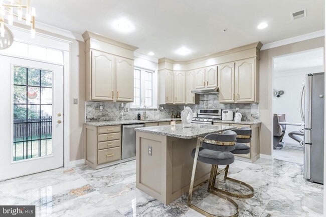 Building Photo - 2213 Herring Creek Dr Rental