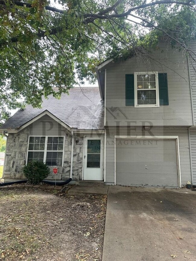 Building Photo - 1039 Dean Dr Rental
