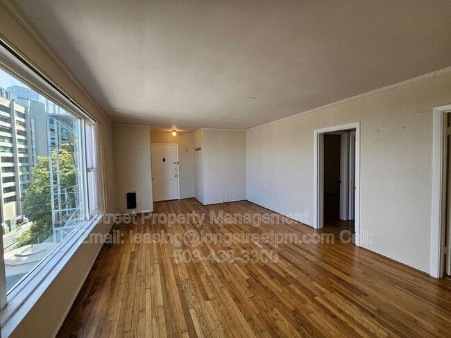 Photo - 772 SW Broadway Dr Unit 2A