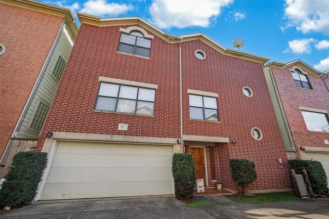 Photo - 2502 Brinkman St