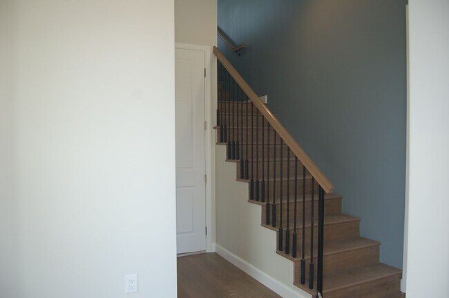 Photo - 425 W Duarte Rd Condo