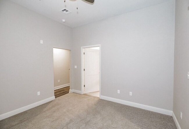 Bedroom - The Flats on Archer - Reduced Rates on All Units!