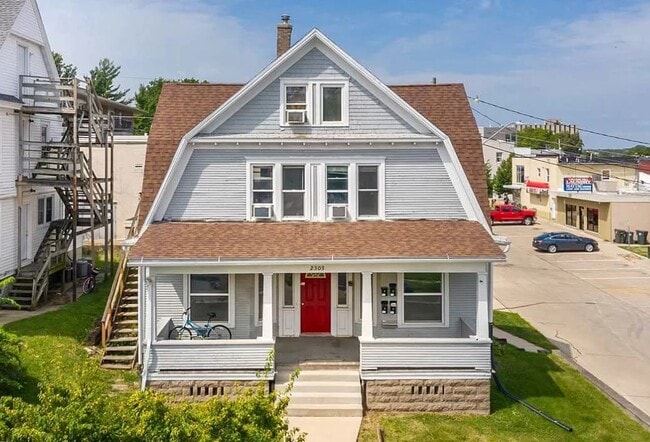 Photo - 2303 Olive St Unit 2