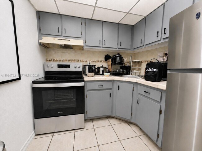 Photo - 4550 NW 9th St Unidad 215E