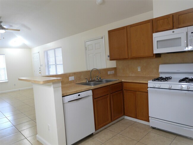 Photo - 16327 Bettong Ct