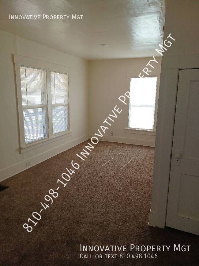 Photo - 3012 S Grand Traverse St