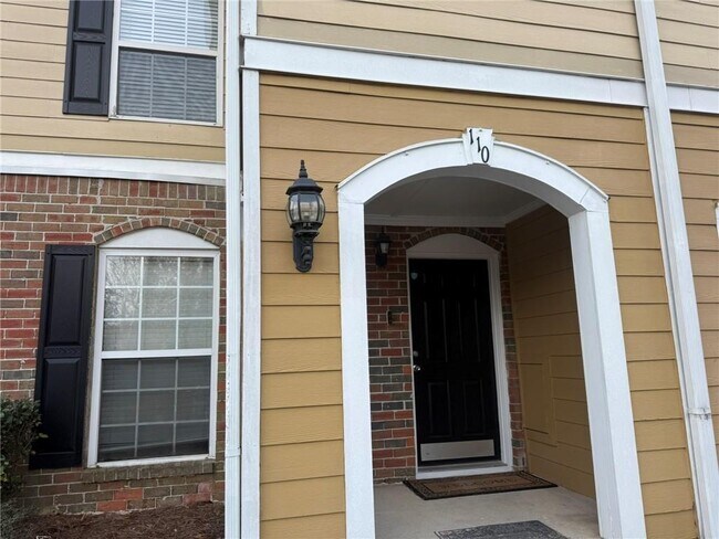 Photo - 110 Summer Pl NW
