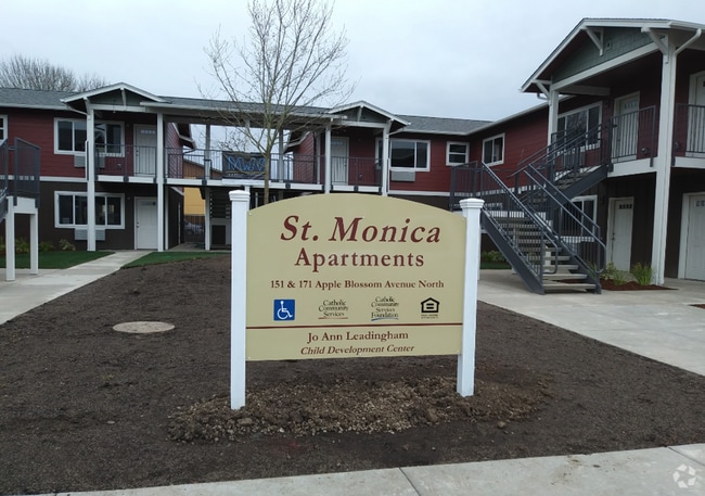 Building Photo - St Monica Apartments Unit 151-202