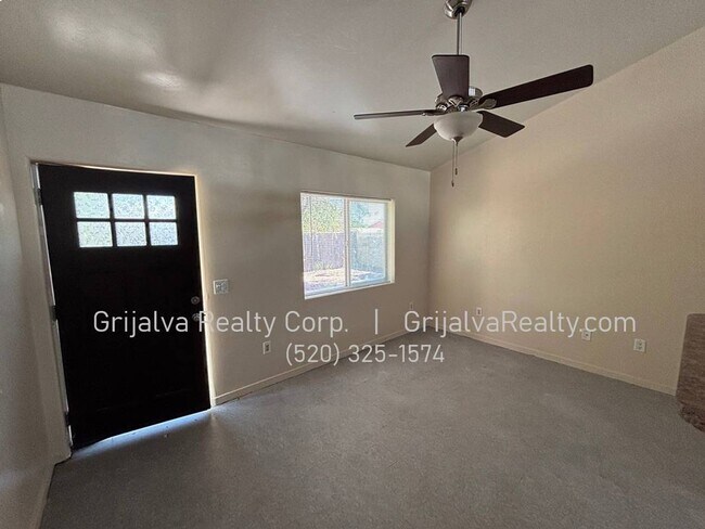 Photo - 243 W Missouri St Unit 245