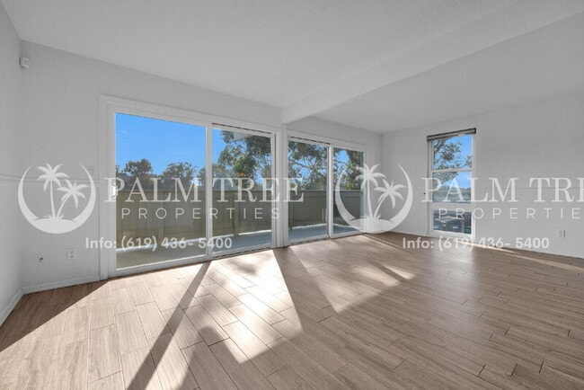 Photo - 4065 Harrison St