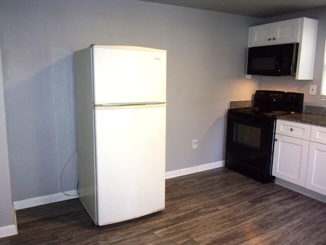 Photo - 307A Hall St