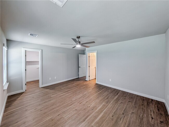 Photo - 6501 NW Kathleen St