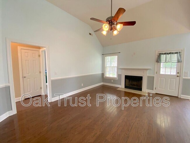 Photo - 7705 Fayetteville Rd