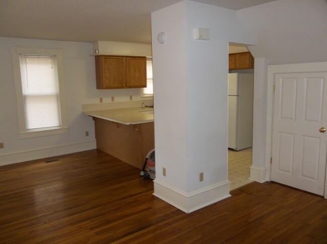 Kitchen - 1018 Mississippi St House