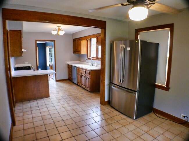 Photo - 9337 S Richmond Ave