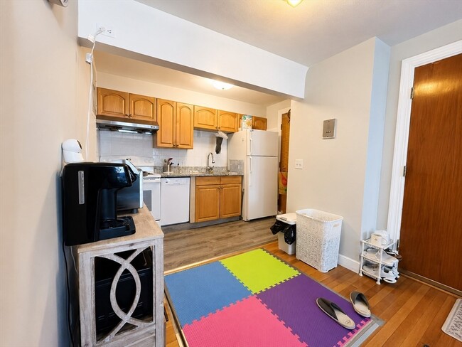Photo - 11 Commonwealth Ct Unit 9