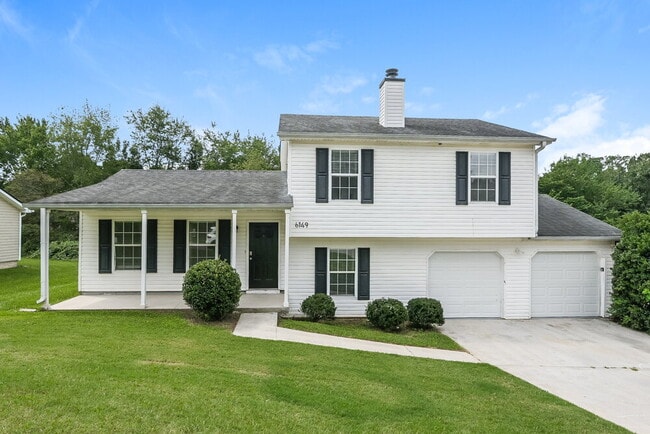 Building Photo - 6149 Raleigh Oaks Ct