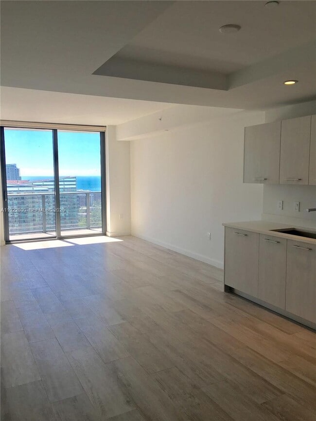 Photo - 55 SW 9th St Unit 4005