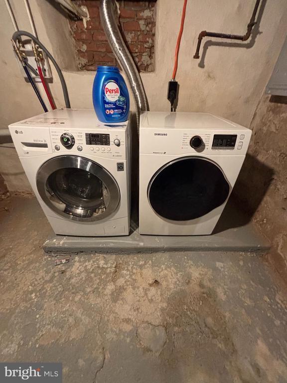 Photo - 1921 S Croskey St