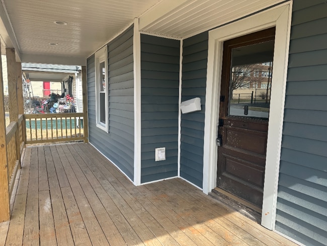 Photo - 1304 Floyd St