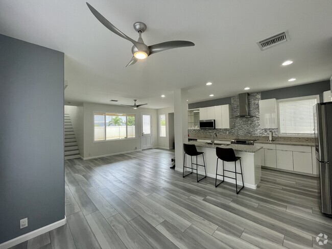 Building Photo - 91-1065-1065 Ho'Owalea St Rental