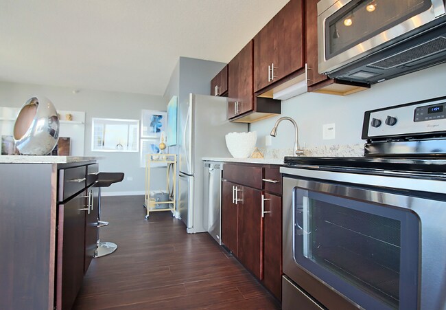 Photo - 711 N Dearborn St Rental