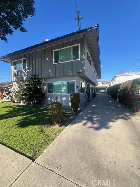 Building Photo - 9509 Los Angeles St Unit D