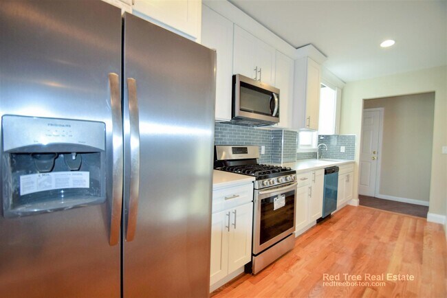 Photo - 5 Ayr Rd Unit 2